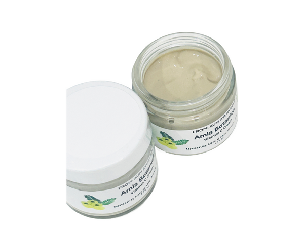 Smooth creamy texture of Amla Botanica Vitamin C Cream – lightweight, hydrating formula with natural botanicals.
