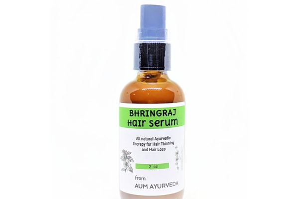 Bhringraj hair serum is formulated to naturally get rid of thinning and damaged hair resulting from stress, fatigue, seasonal changes, or health conditions. This ayurvedic serum formulation contains some of the most potent all-natural ayurvedic ingredients, such as Moringa Extract, Amla Extract, Hibiscus Extract, Bringharaj Extract, and Senna Leaf extract. These ingredients deliver all the essential nutrients to nourish hair follicles, stimulate the scalp, and promote healthier, thicker, and fuller hair. Po